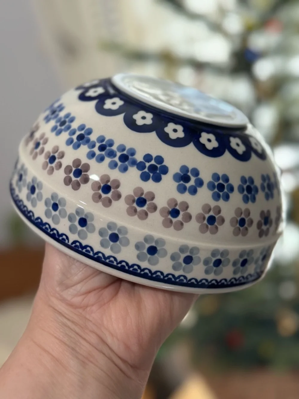 Boleslawiec Polish Pottery Daisy Flower 16oz Bowl. Handmade.6.5”